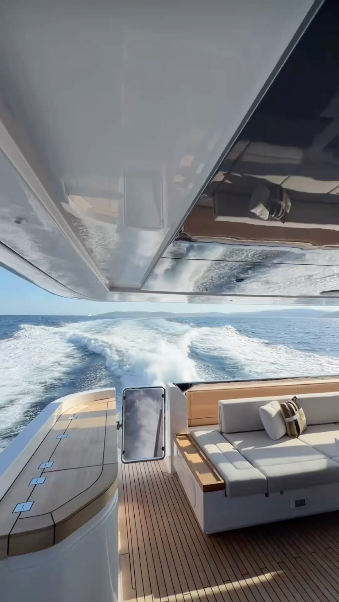Yacht to Musandam