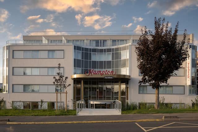Hampton by Hilton Paris Clichy